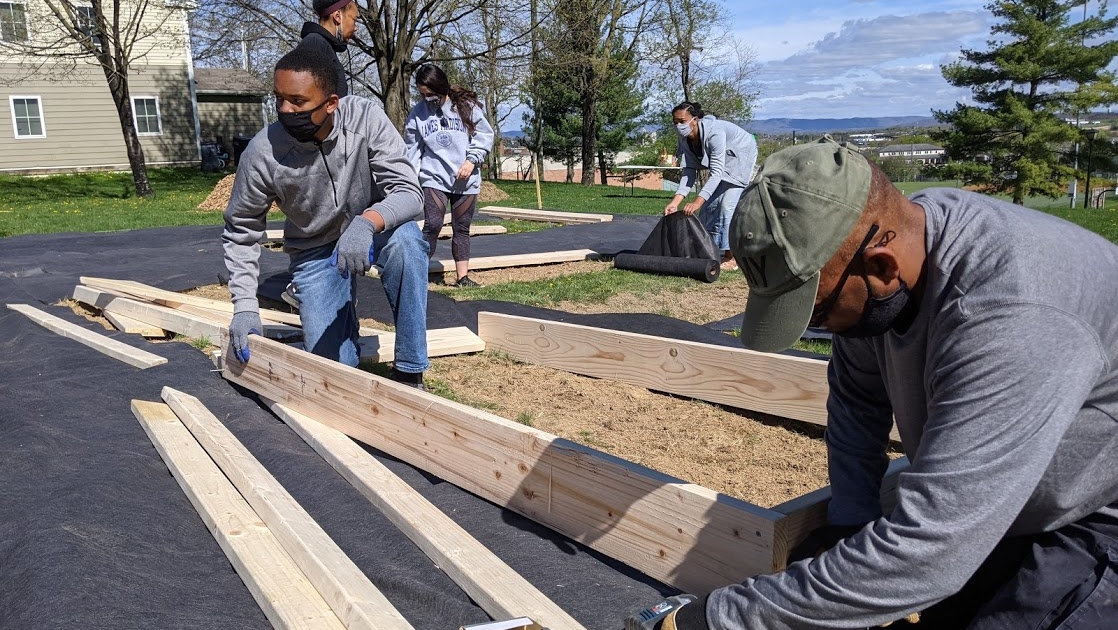 PXL_20210417_141819321 hrha planting day